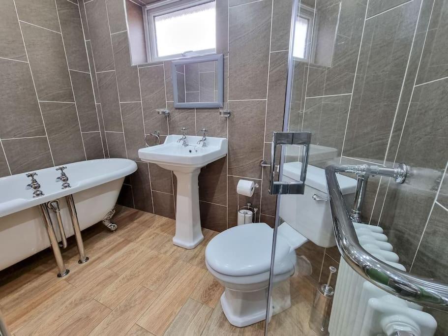 Stunning Family Home Close To The City Centre Μάντσεστερ Εξωτερικό φωτογραφία